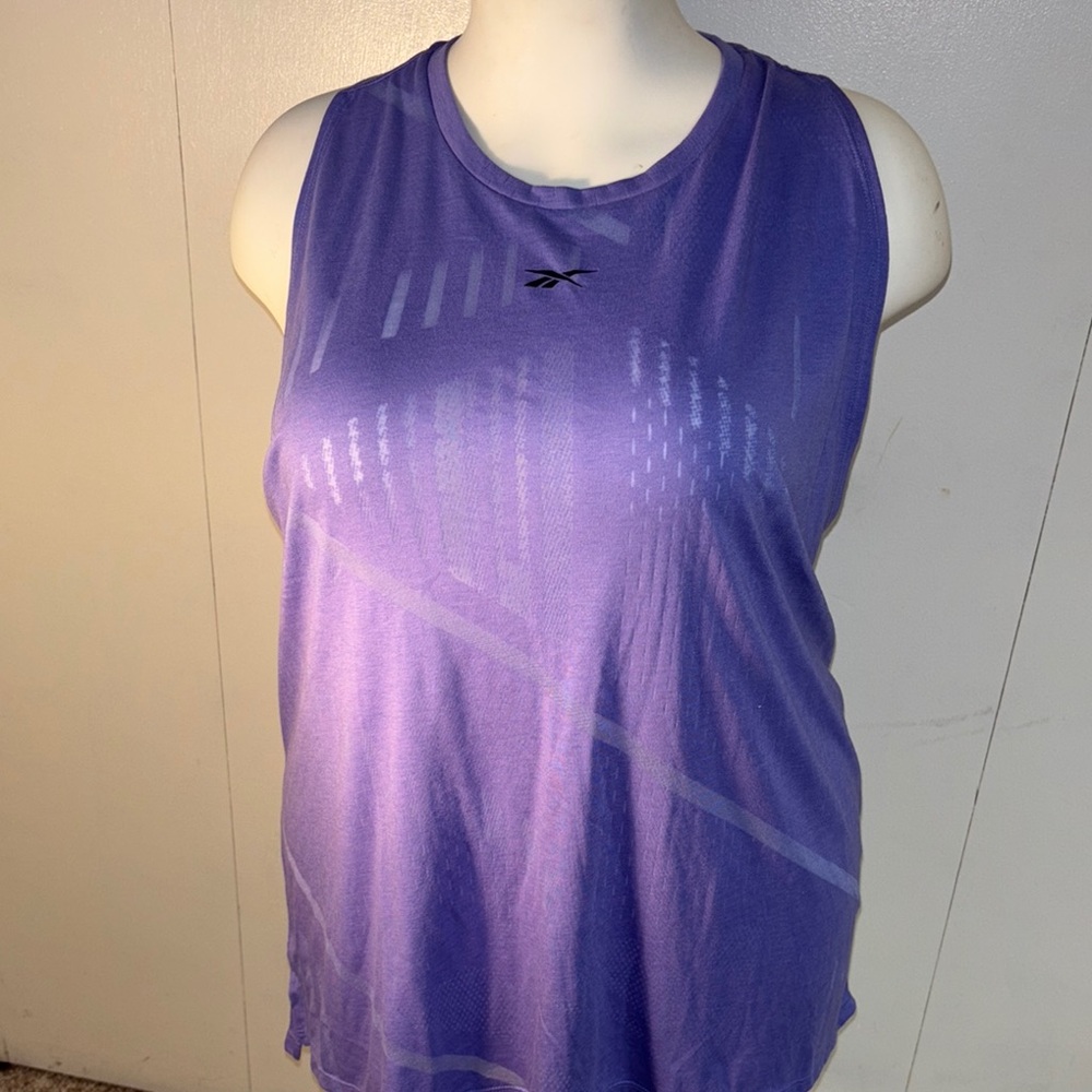 Reebok Women's Violet Muscle Tee, size 3X. New with Tags
